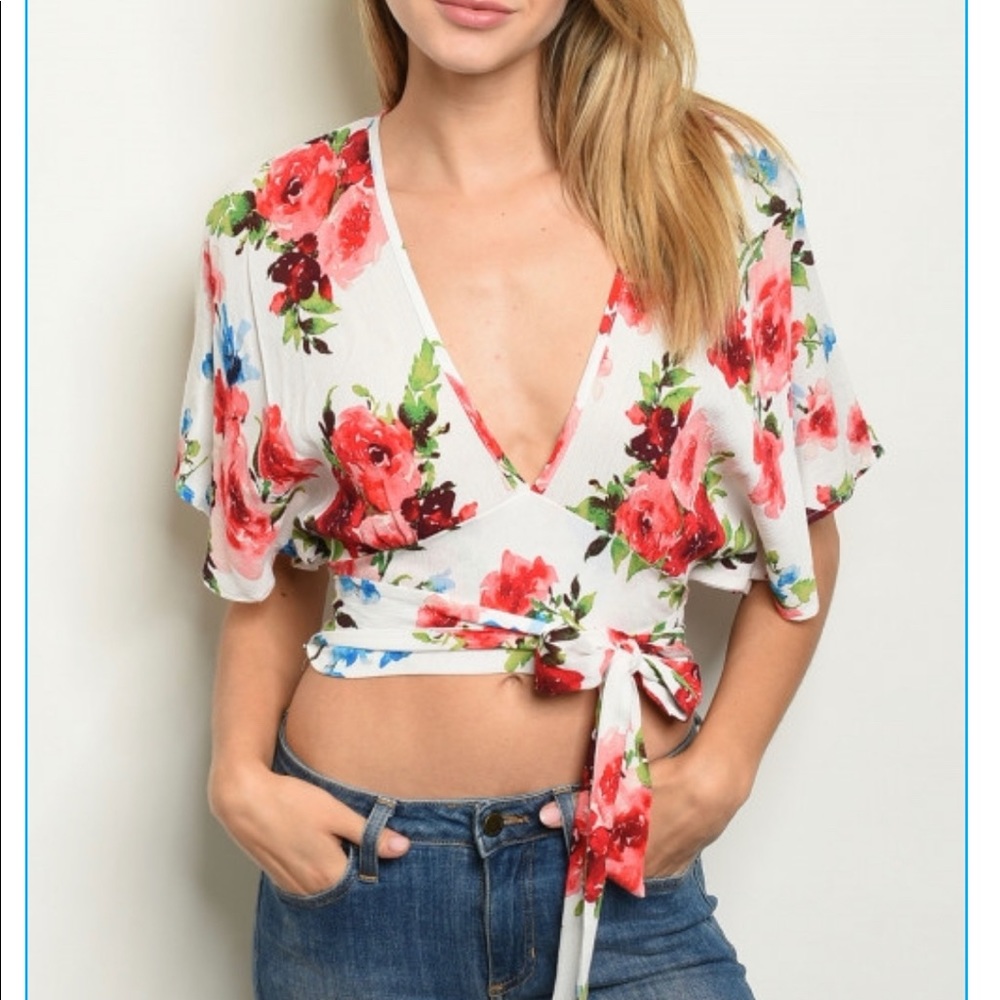 2/35 SALE Off White Floral Top